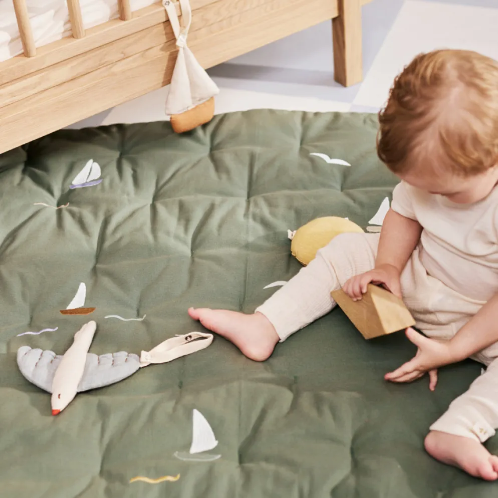 Dear April Meri Bestickte Spielmatte Sailboats