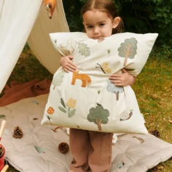 Dear April Meri Spieldecke Forest Family 90x120 cm