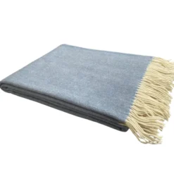 Erika Vaitkute Merinoplaid RUKLA Blau Fischgrat 140x200