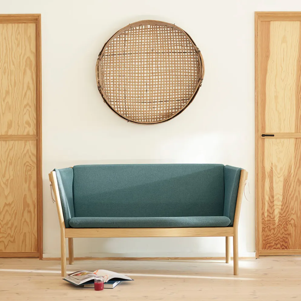 FDB Møbler J148 Sofa 2-Sitzer Eiche lackiert Green