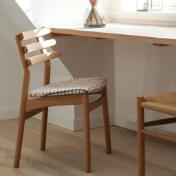 FDB Møbler J48 Stuhl geräucherte Eiche/Leder