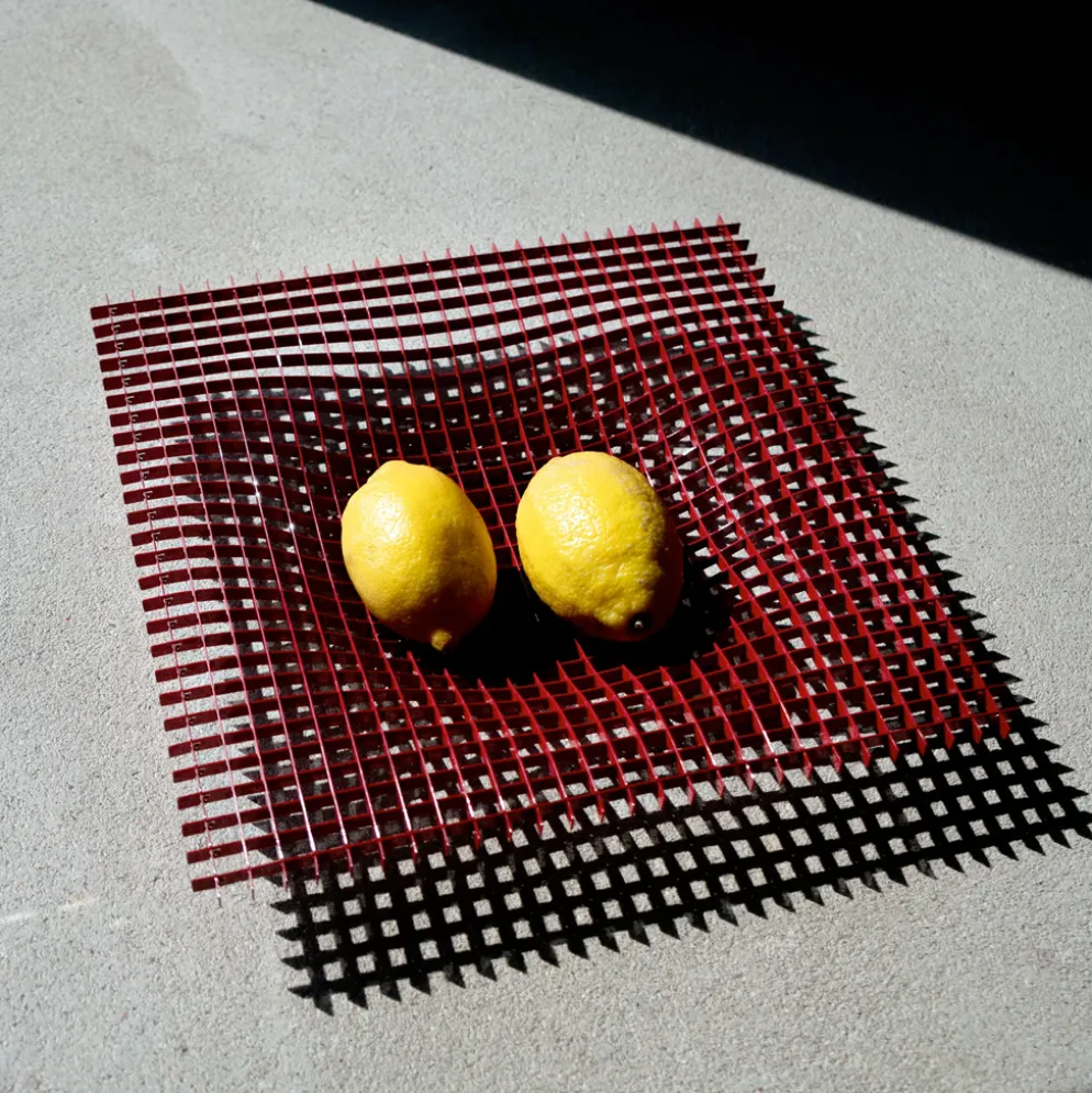 FUNDAMENTAL.BERLIN Centrepiece Gravity Red