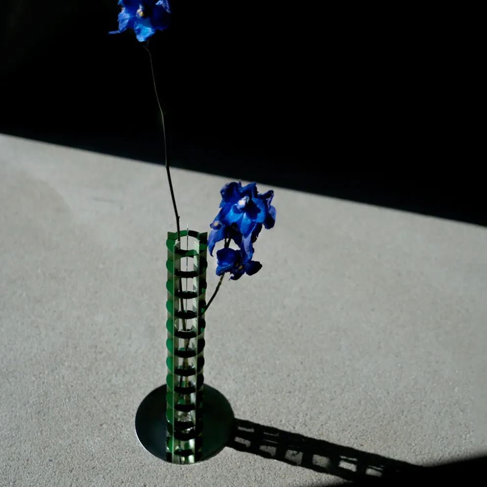 FUNDAMENTAL.BERLIN Vase Bud Gravity Grand Palais