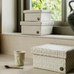 Handed By Korb mit Deckel Cube pale grey/champagne large