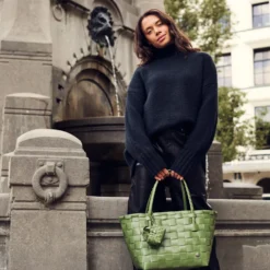 Handed By Tasche Paris laurel green S
