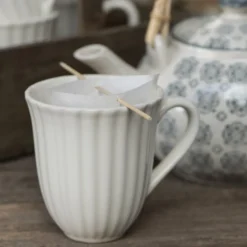 IB LAURSEN Becher Rillen Mynte Butter Cream