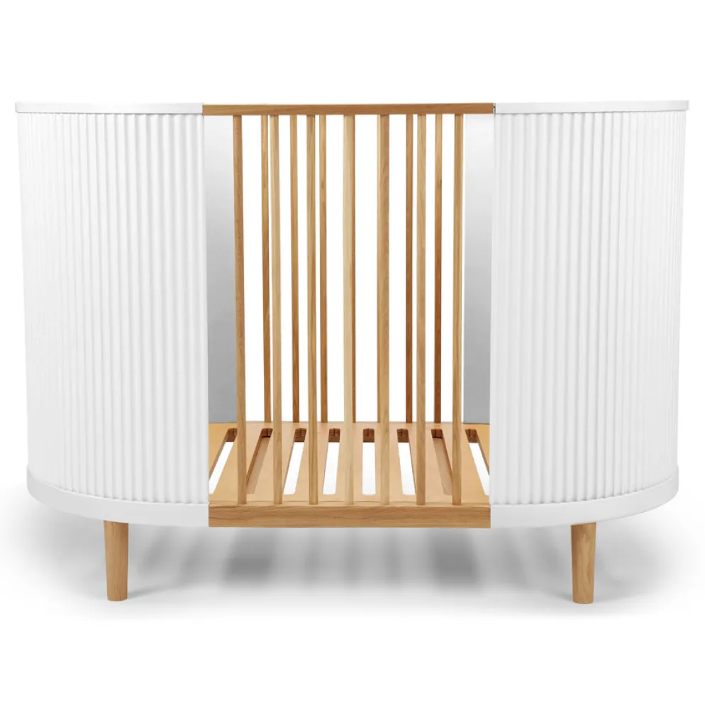 Kas Kopenhagen Babybett Kai White Oak inkl. Matratze