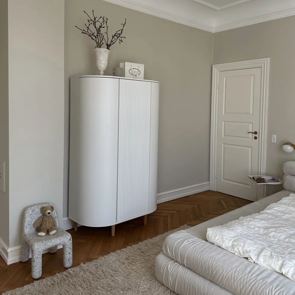 Kas Kopenhagen Kleiderschrank Kai Cream