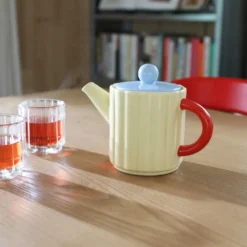 &klevering Teekanne Tube butter