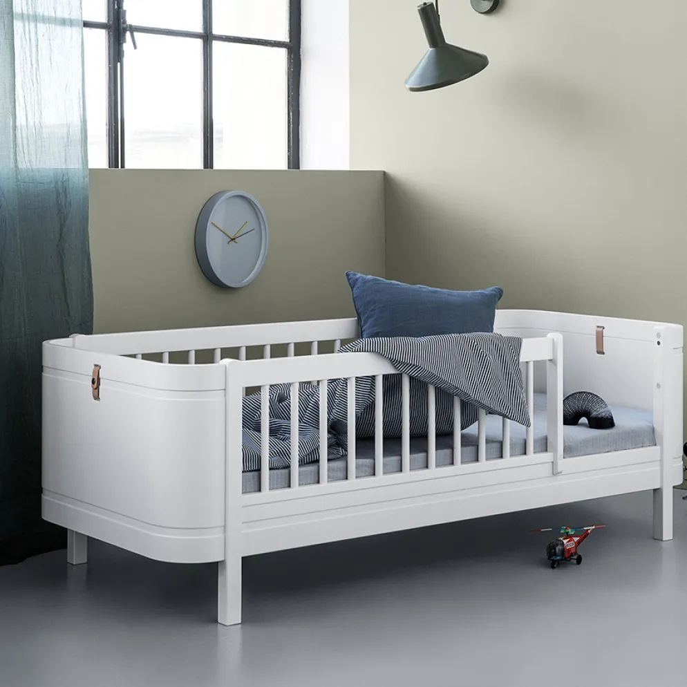 Oliver Furniture Baby- und Kinderbett Wood Mini+ Weiß inkl. Umbauset Juniorbett