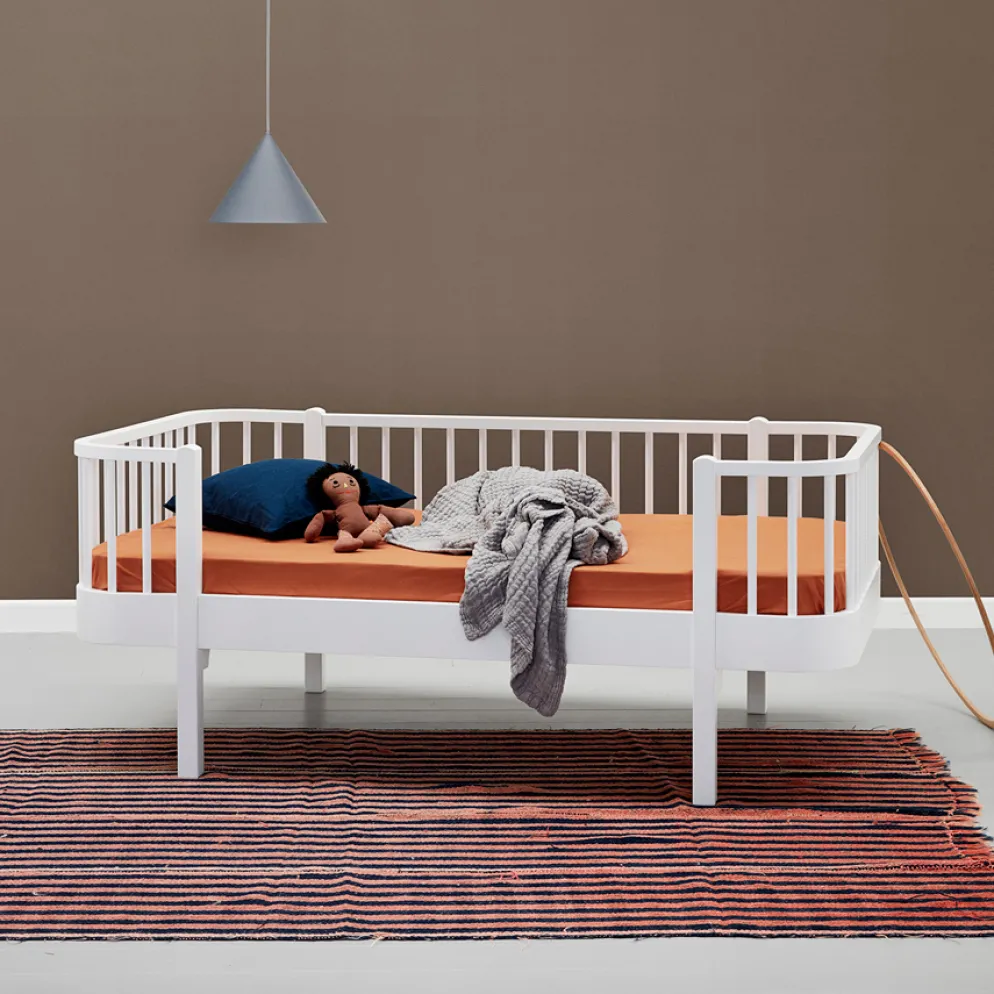 Oliver Furniture Bettsofa Junior Wood Original Weiß