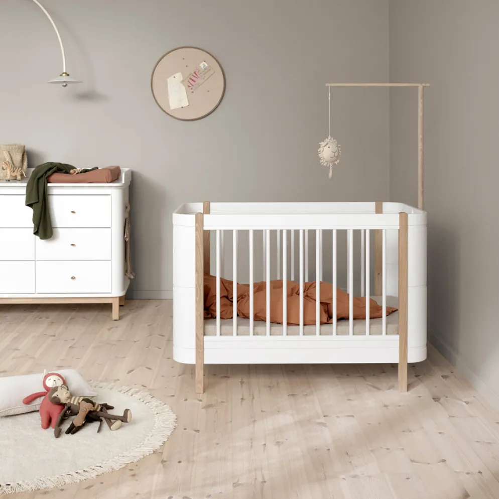 Oliver Furniture Wood Mini+ Babybett Weiß/Eiche exkl. Umbauset Juniorbett
