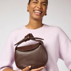 O My Bag Ledertasche COCO CROISSANT Chocolate weiches Leder