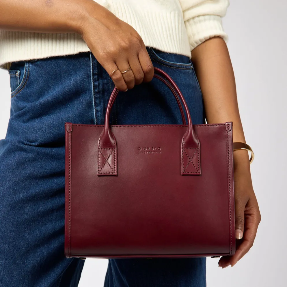 O My Bag Ledertasche JACKIE MIDI inkl. Webgurt Dark Cherry klassisches Leder
