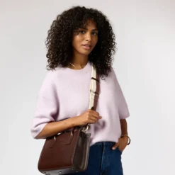 O My Bag Ledertasche JACKIE MIDI inkl. Webgurt Chocolate klassisches Leder