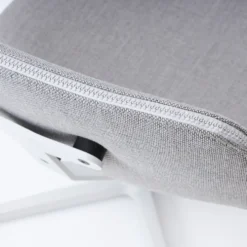 raawii Lounge chair Light grey / Stoffbezug re-wool grey