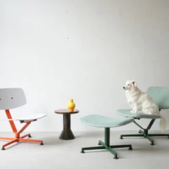raawii Lounge chair Orange / Sitzschale light grey