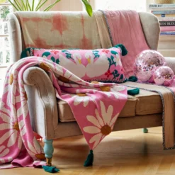 Rice Gestrickte Decke Pink bestickt & mit Tassels