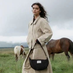 Studio Noos Tasche Fanny Pack Flannel Chalkstripe Brown