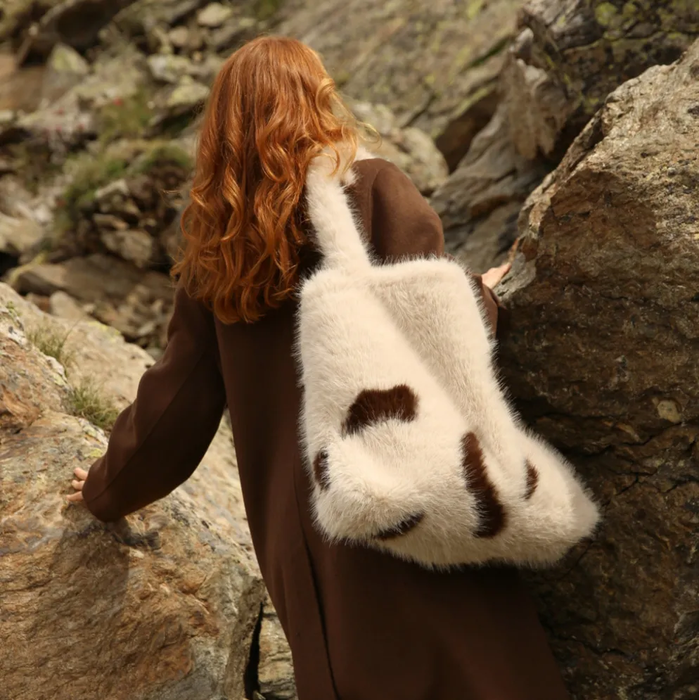 Studio Noos Tasche Faux Fur mom-bag Holy Cow