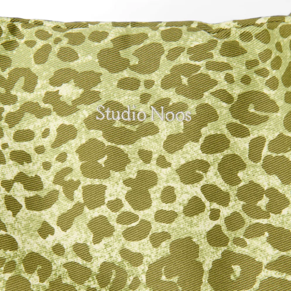 Studio Noos Tasche mom-bag Cotton Green Leopard