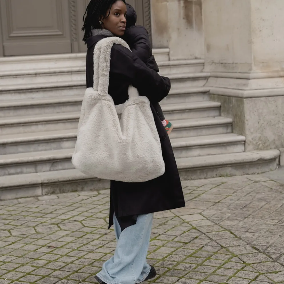 Studio Noos Tasche Neutral Faux Fur Mom Bag