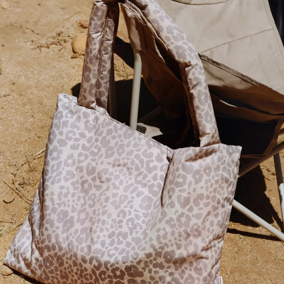 Studio Noos Tasche Puffy mom-bag Beige Leopard